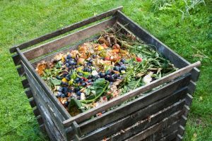 Lire la suite à propos de l’article Gestion des déchets : Comment composter ses biodéchets ?